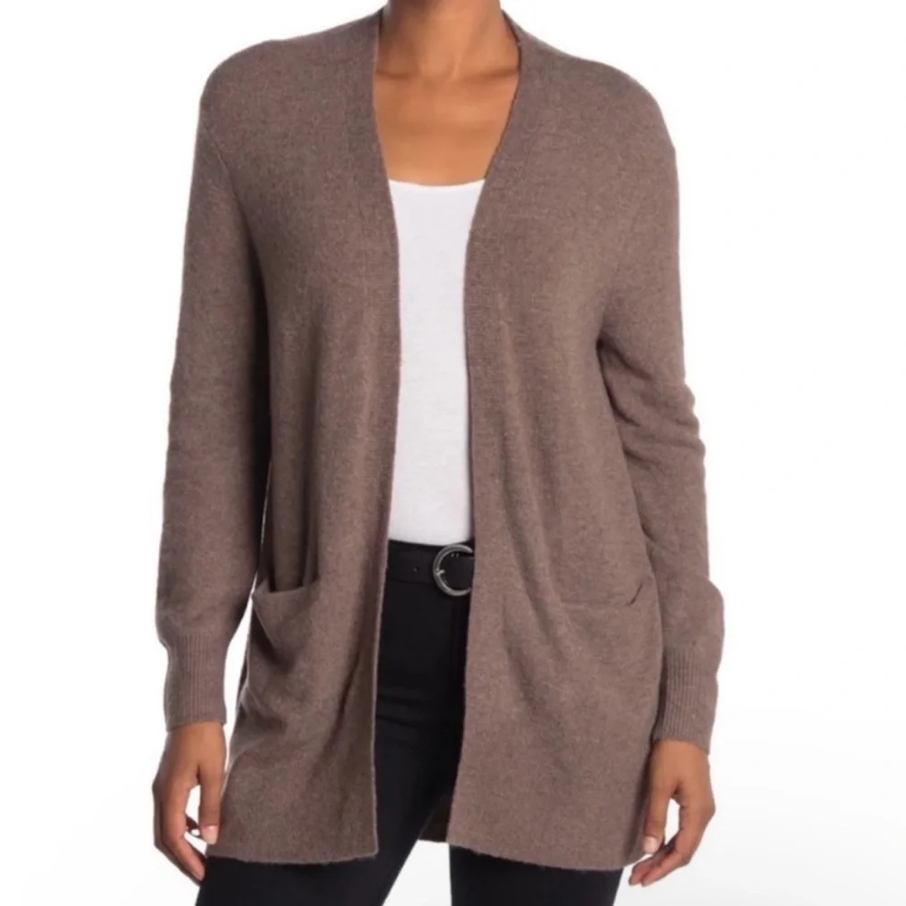 MADEWELL Cozy Walker Cardigan Sweater Womens Size Medium Pockets Neutral Soft